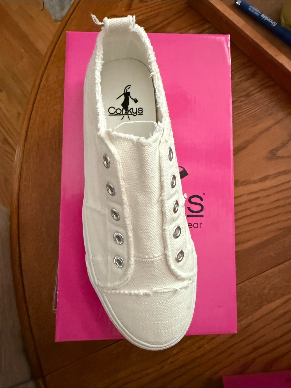 White - Babalu by Corkys size 8 - New in Box